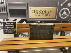 Miniaturka artykułu Wycieczka klas 4-8 do Huty Szkła w Krośnie i Manufaktury Czekolady w Korczynie